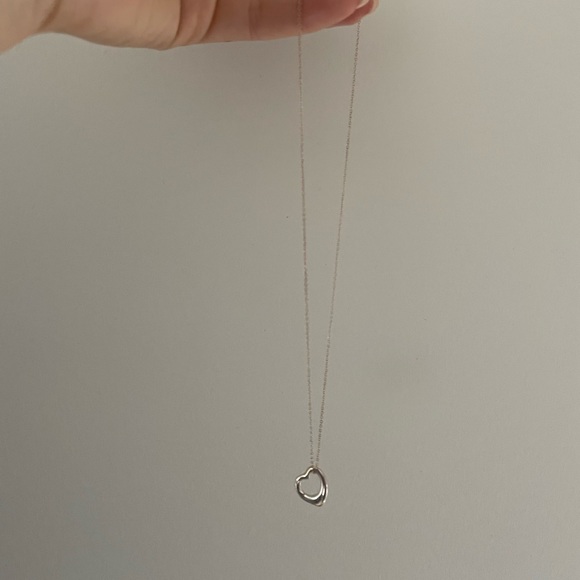 Tiffany Elsa Peretti Open Heart Pendant - Picture 4 of 5